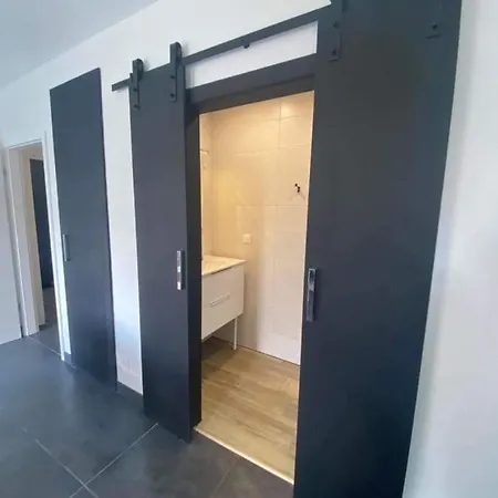 6 Personnes Proche Centre & Parking Apartamento *