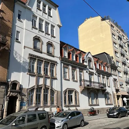 6 Personnes Proche Centre & Parking Apartamento *