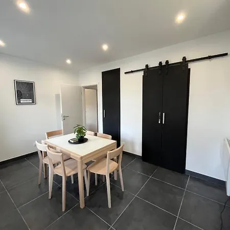 6 Personnes Proche Centre & Parking 公寓